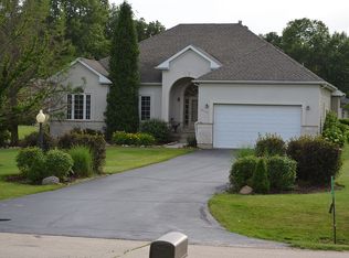 17115 Fieldstone Dr, Marengo, IL 60152