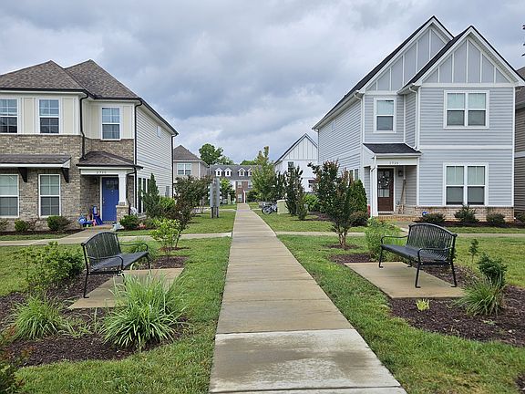 5th image of 2716 Wind Gap Dr