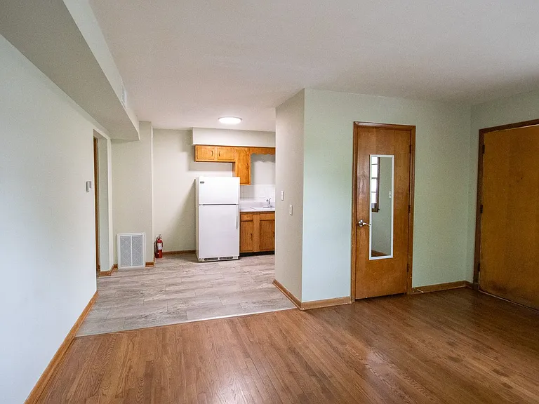 3201 Martha Dr — Photo 7