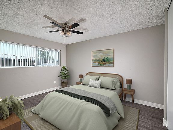 5th image of 4555 Vandever Ave APT 17B