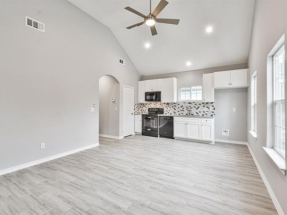 3rd image of 16922 W Hammon