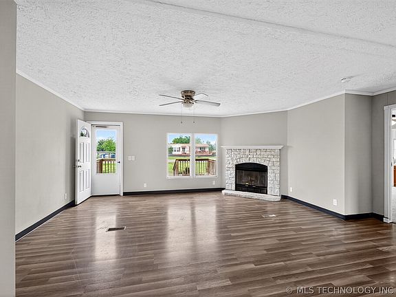 5th image of 31117 E 689th Rd