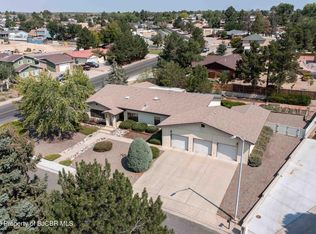 5900 Briarwood Cir, Farmington, NM 87402