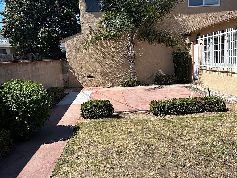 2355 Torrance Blvd #A — Photo 20