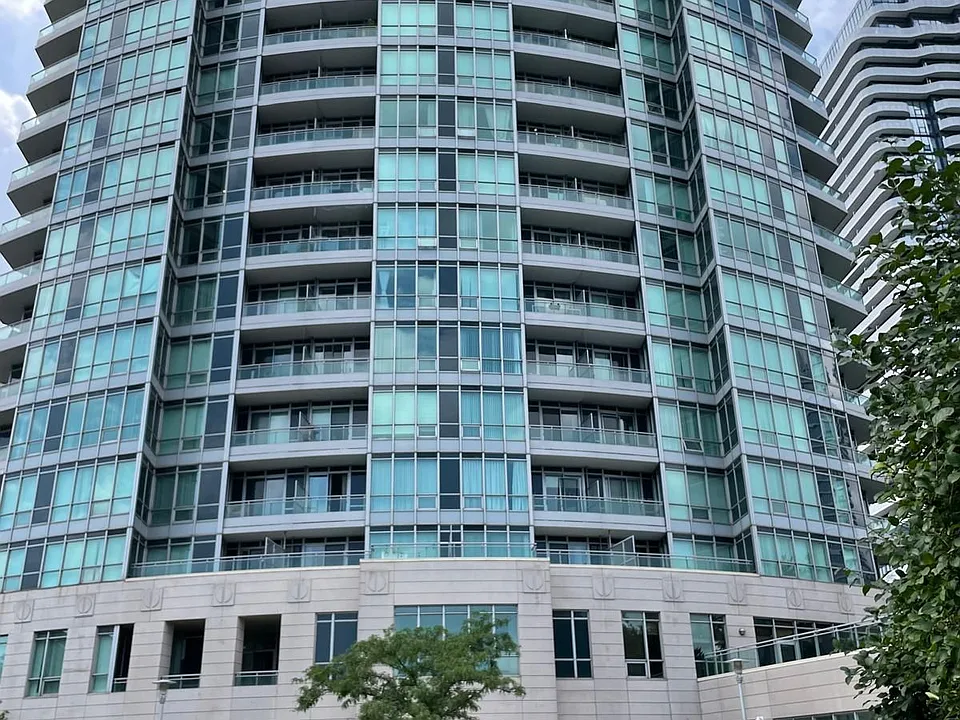 60 Byng Ave #409