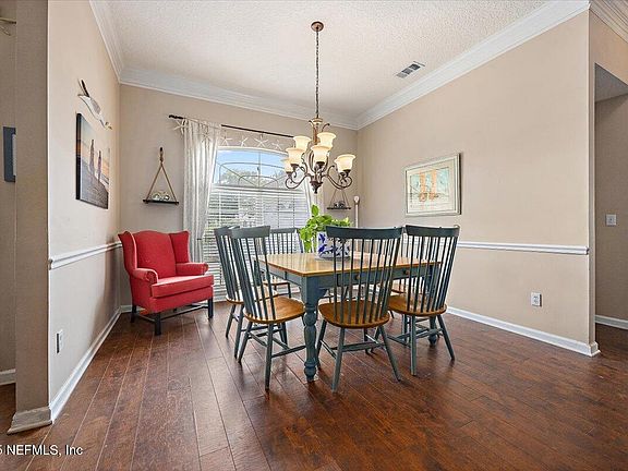 5th image of 121 BOUGANVILLA Drive