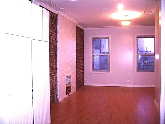 Sold by R New York | media 20