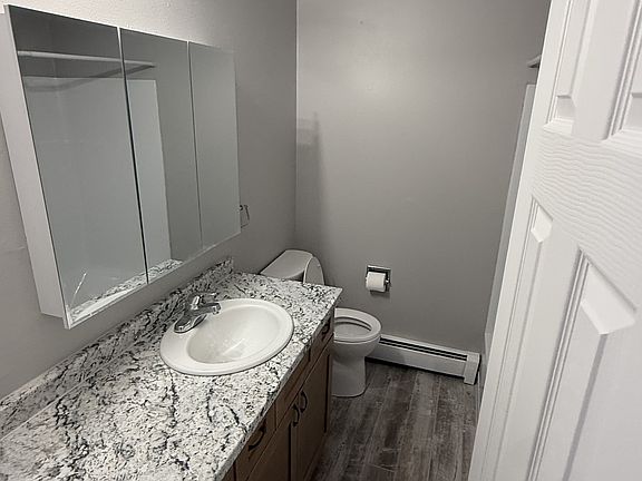 5th image of 1225 Bunting Ave APT 6