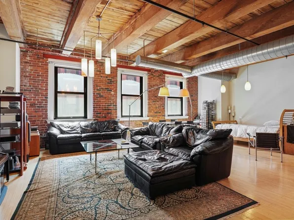 9 Wbroad Way #402, Boston, MA 02127
