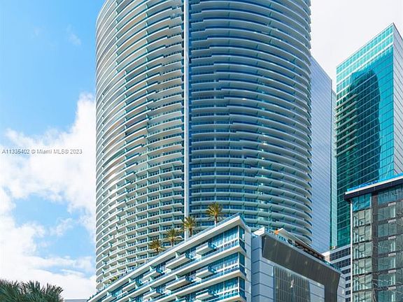 3rd image of 200 Biscayne Boulevard Way APT 1404