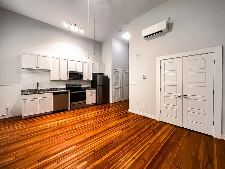 3127 E Baltimore St #204 — Photo 13