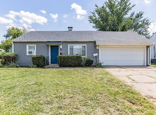 711 Bethume Ct, Champaign, IL