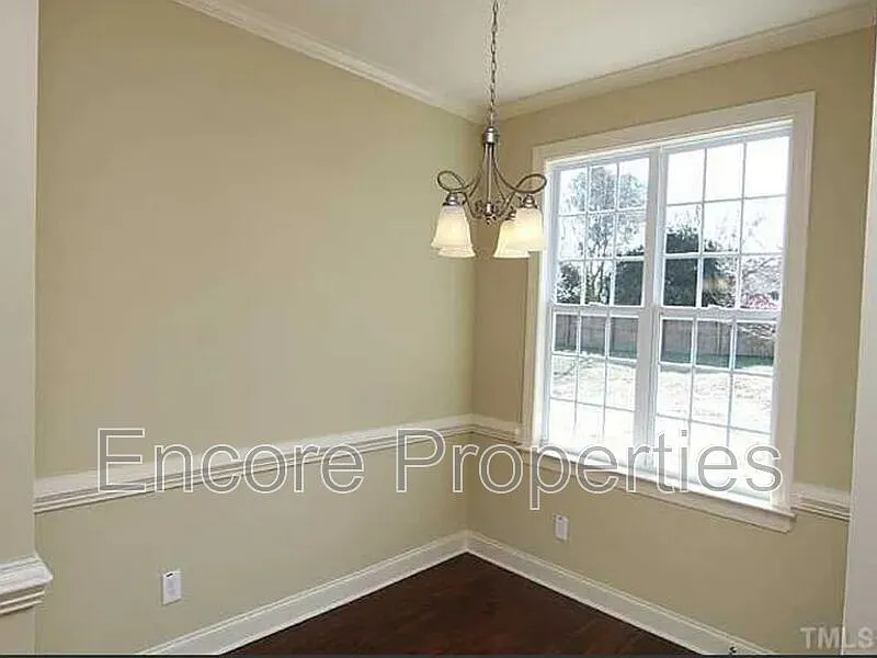 3 bed, 2.5 bath, 1260 sqft, $1,750 — Photo 4