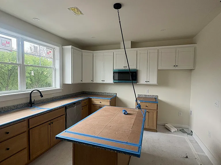 216 Hull Ave #1 — Photo 10