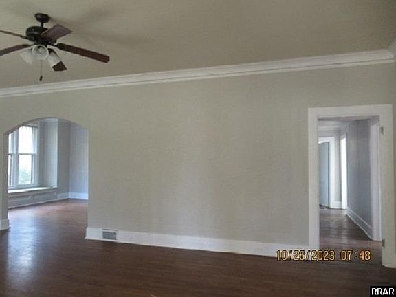 3rd image of 403 W Florida St