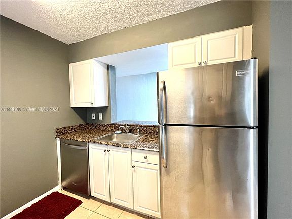 5th image of 1450 SE 3rd Ave APT 411
