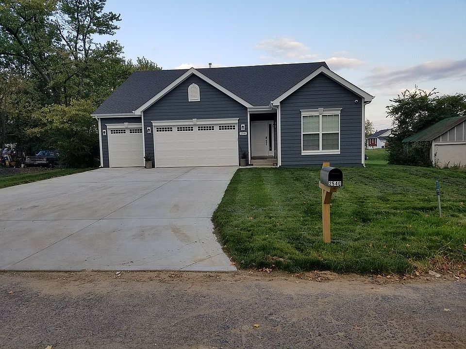 2nd image of 2540 Lindy Ln