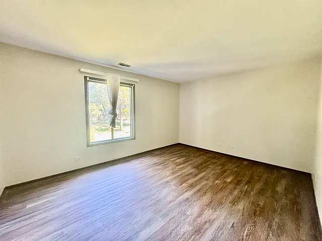1737 Harrow Ct #B — Photo 10