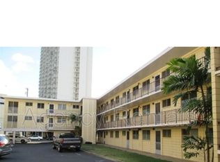 1671 Kalakaua Ave #309, Honolulu, HI 96826