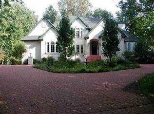 26 Tremore Way, Holland, OH 43528