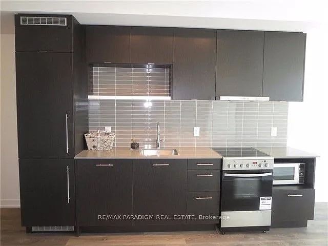 365 Church St #2413 — Photo 2