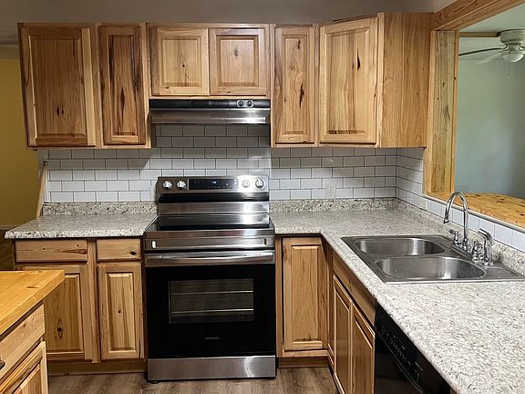 4th image of 12601 Timberlake Ct