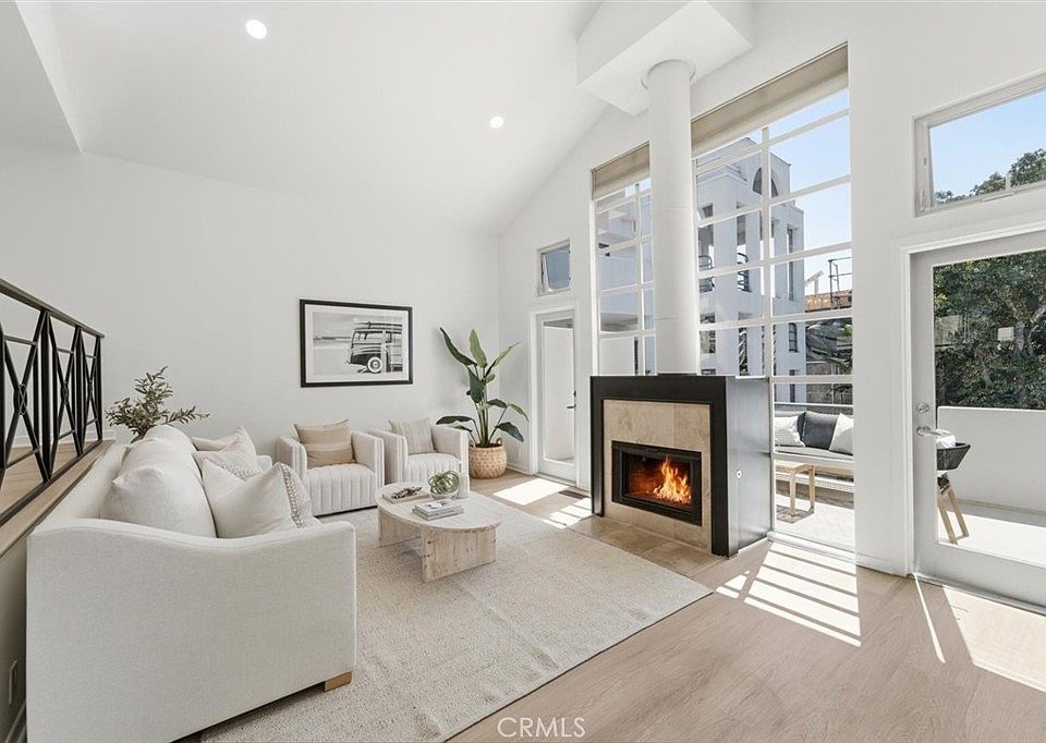 1st image of 721 3rd St