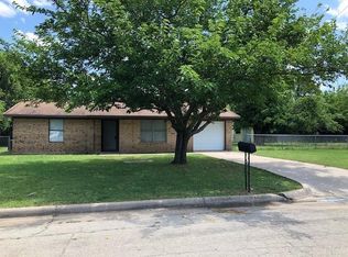 1100 SE 14th St, Mineral Wells, TX 76067