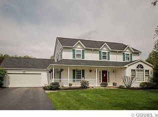 17 Cannock Dr, Fairport, NY 14450