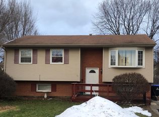 5012 Drive In Ln, Crystal Lake, IL 60014