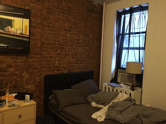 2nd image of 168 Lexington Ave