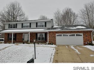 105 E Brittany Ln, O'Fallon, IL 62269