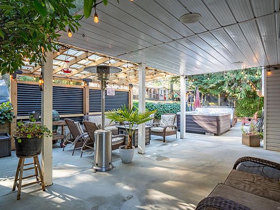 3rd image of 7465 Fernmar Rd