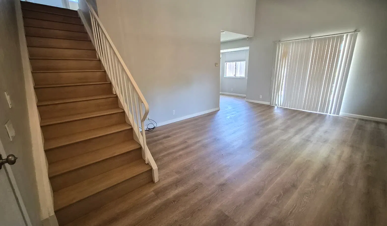 3 bed, 1347 sqft, $4,200 — Photo 3
