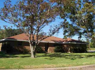 1450 Auburn Dr, Beaumont, TX 77705