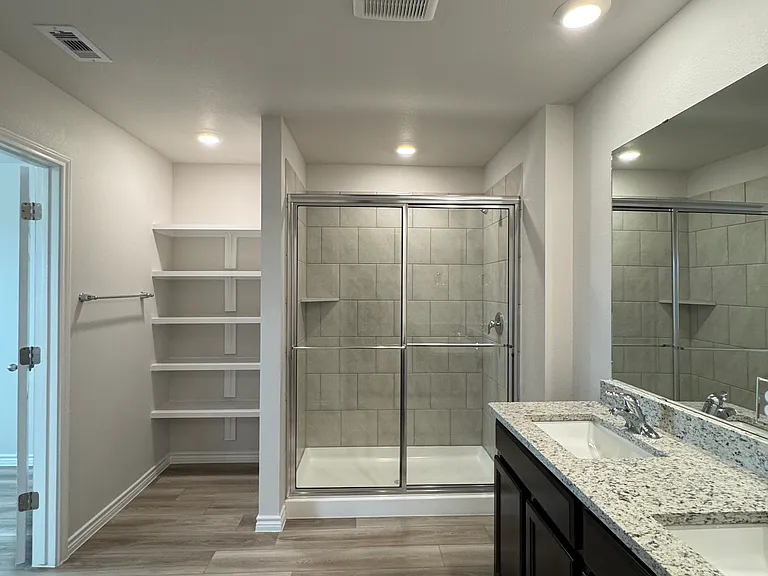 1645 Pleasant Dr — Photo 15
