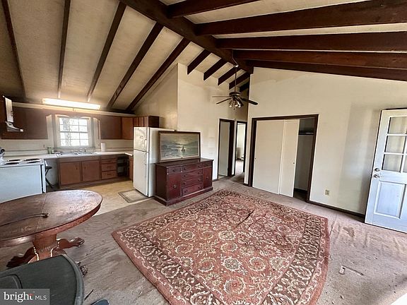 5th image of 1336 Old Winchester Rd