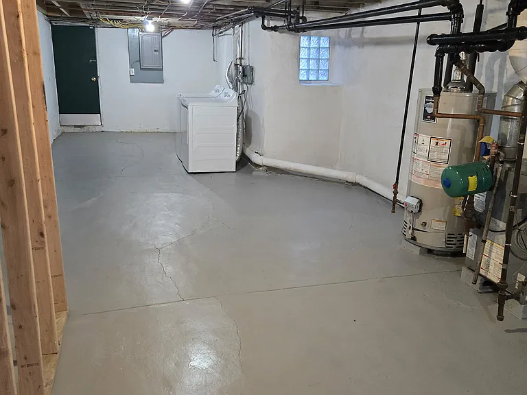 Large squeaky clean basement