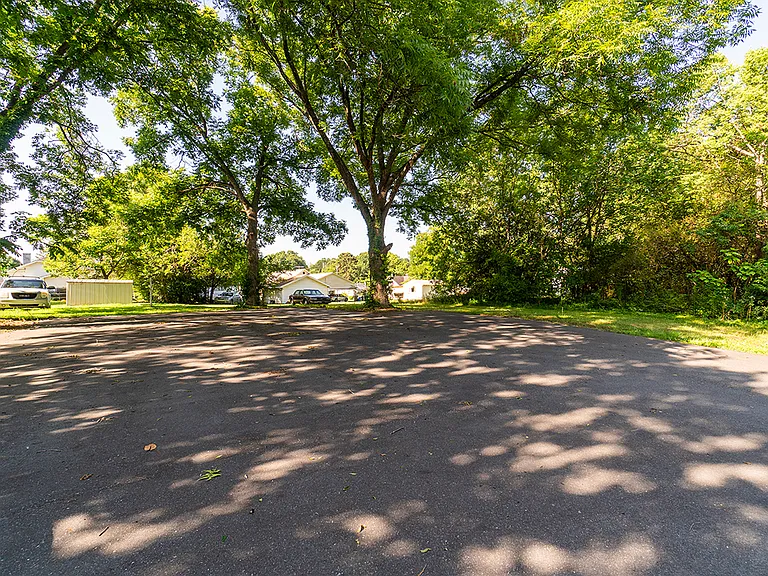1219 Grace Ave #3 — Photo 21