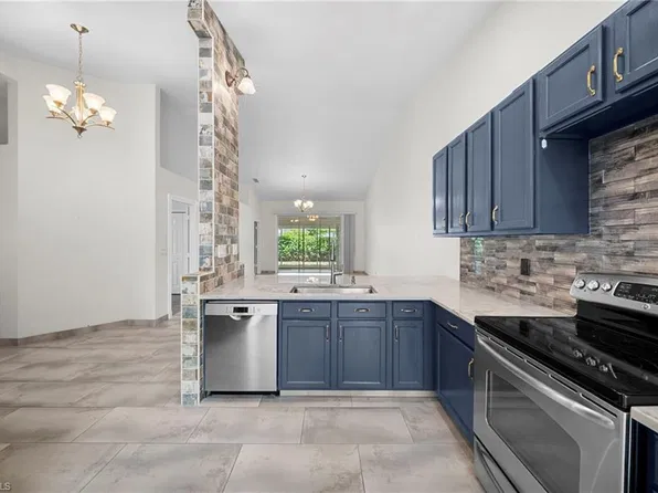 7021 Lone Oak BLVD, NAPLES, FL 34109