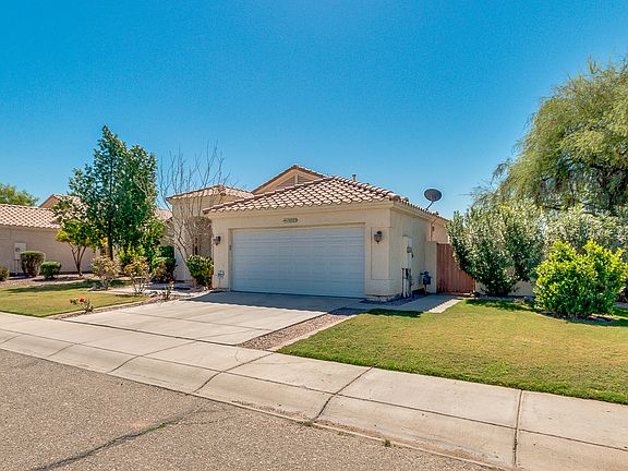 2nd image of 10323 W Montebello Ave