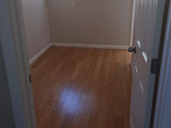 4th image of 117 Lexington St APT 5