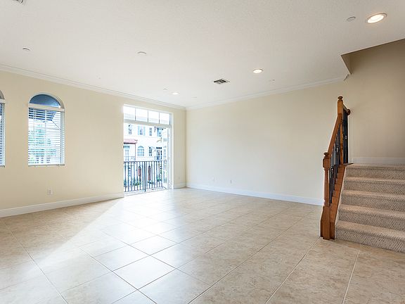 2nd image of 826 Virginia Garden Dr