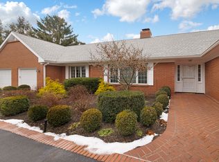39 Hillcrest Dr, Piscataway, NJ 08854