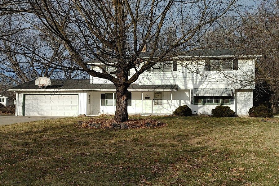 1st image of 601 Elm Ave SE