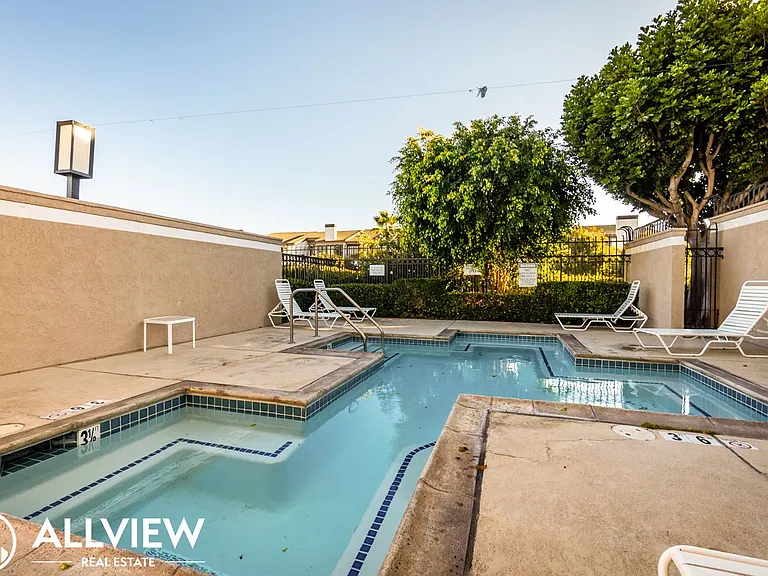 280 Cagney Ln #220 — Photo 35