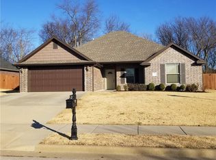 2026 Spring Creek Ave, Springdale, AR 72764