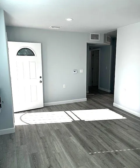 1535 Marine Ave — Photo 4