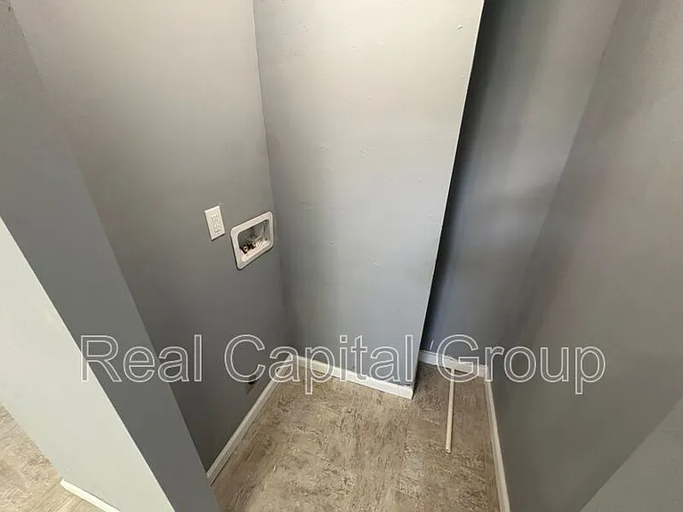 44 Alexander St #3 — Photo 7