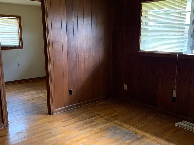 423 Branham Ave SW — Photo 4
